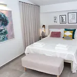 בית הארחה Al Duomo & Flats טאורמינה