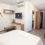 Al Duomo & Flats בית הארחה 4*