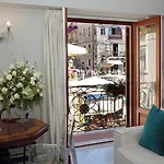 בית הארחה Al Duomo & Flats 4*