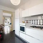 בית הארחה Al Duomo & Flats 4*