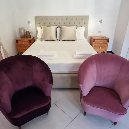 Al Duomo & Flats 陶尔米纳