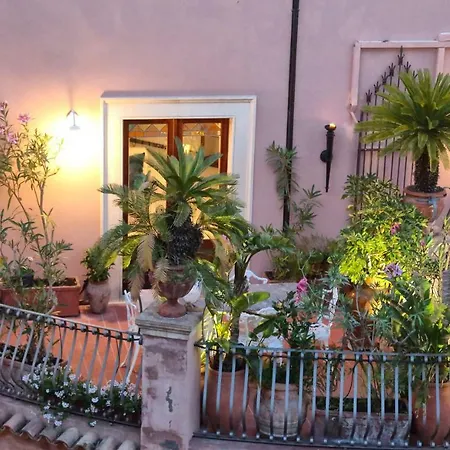 Al Duomo & Flats 招待所