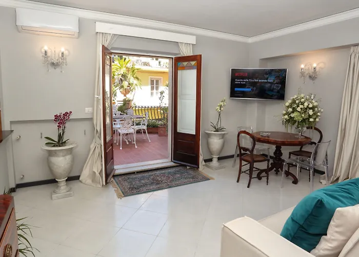 Al Duomo & Flats 陶尔米纳