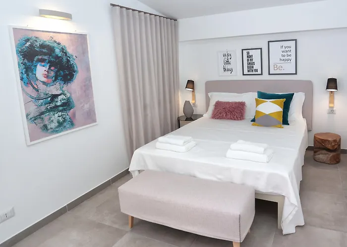 招待所 Al Duomo & Flats 陶尔米纳