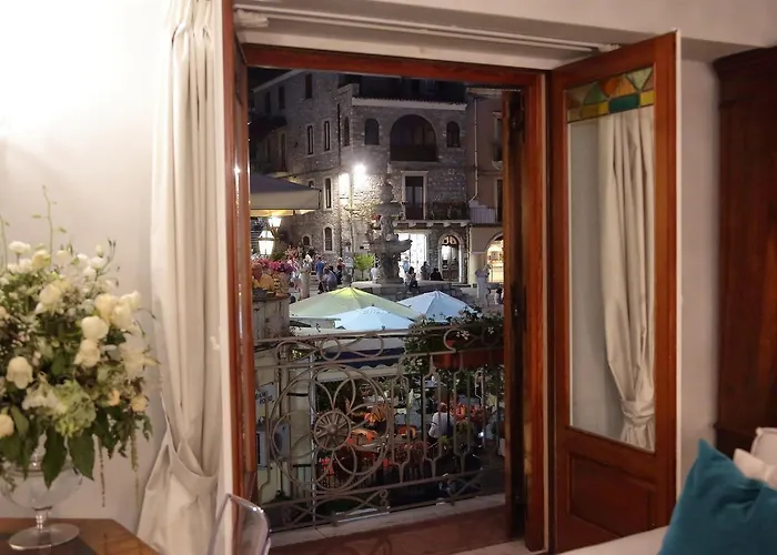 Al Duomo & Flats 4* 陶尔米纳