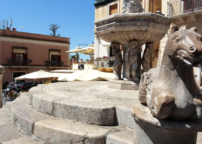 招待所 Al Duomo & Flats 陶尔米纳