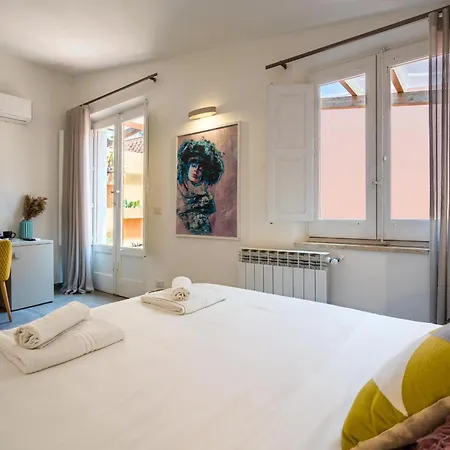 Al Duomo Rooms&flats 2*